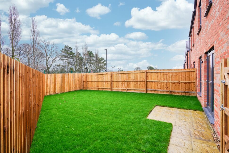 3 bedroom Property for sale, Chesterfield, Derbyshire, S40 £107,500