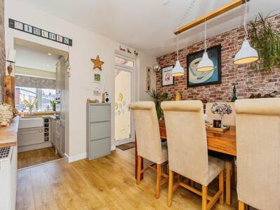 2 bedroom  Property for sale
