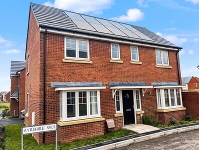 4 bedroom Property for sale