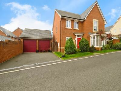 4 bedroom  Property for sale