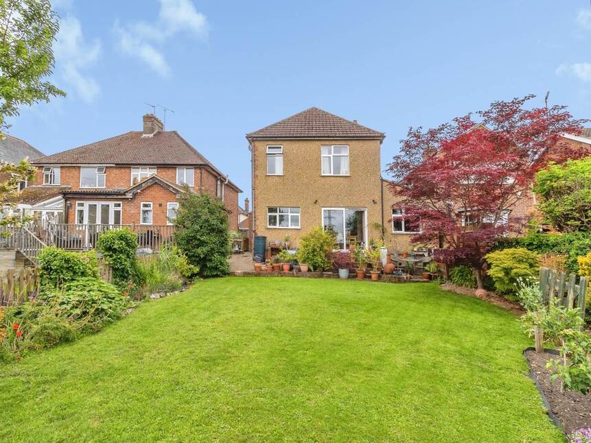 Main image of 4 bedroom Property for sale, Dunstable, LU5