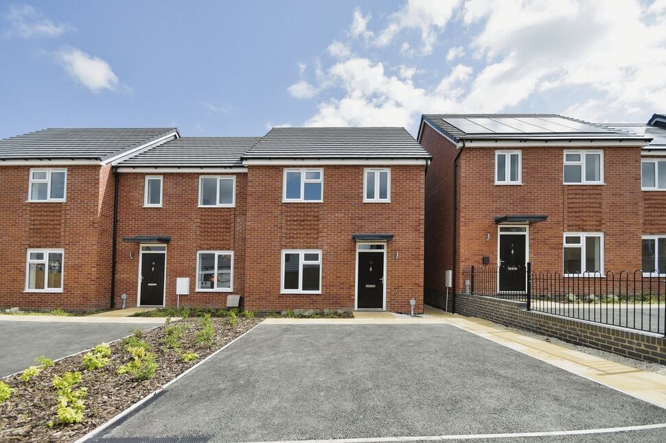 Main image of 3 bedroom  Property for sale, Clay Cross, Chesterfield, Derbyshire, S45