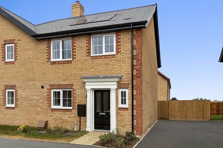 3 bedroom Property for sale