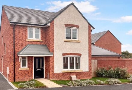 Market Drayton, 4 bedroom  Property for sale, £146,000