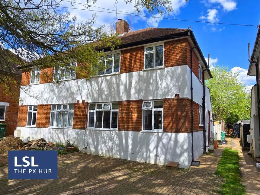 Main image of 2 bedroom Property for sale, Reigate, RH2
