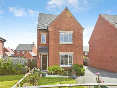 Boulton Moor, 4 bedroom Property for sale, &pound;325,000