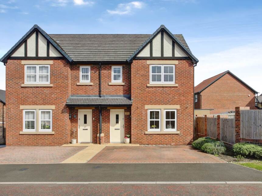 3 bedroom Property for sale