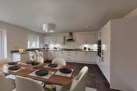 Market Drayton, 4 bedroom  Property for sale, £182,500