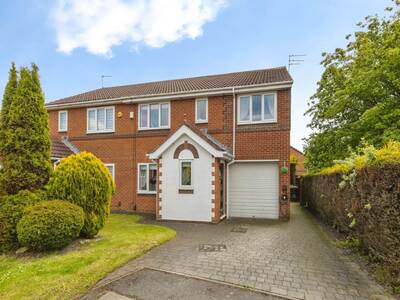 4 bedroom Property for sale