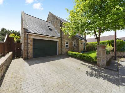 4 bedroom Property for sale