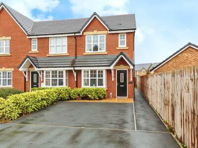 3 bedroom  Property for sale