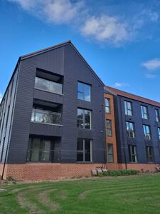 Burgess Hill, 2 bedroom  Property for sale, £103,250