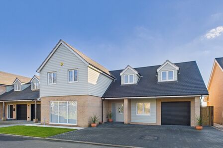 Mill Garden, 5 bedroom Detached House for sale, £795,000
