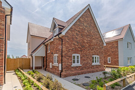 Brimstone Place, 4 bedroom Detached House for sale, £700,000
