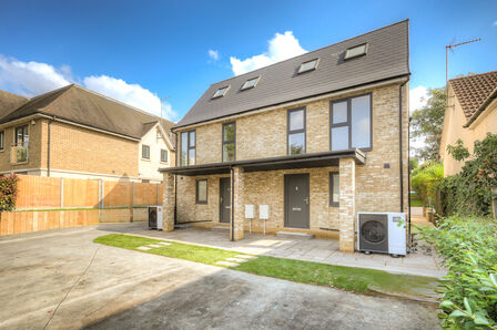 Stansted Road, 3 bedroom Semi Detached House for sale, £550,000