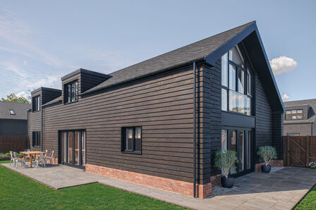 The Grove, 4 bedroom Detached House for sale, &pound;900,000