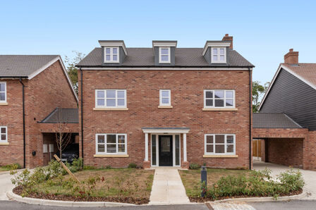 Tenterfields, 5 bedroom Detached House for sale, £740,000