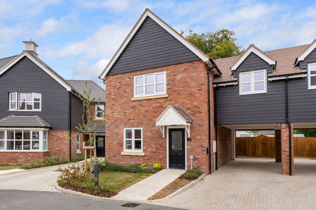 Tenterfields, 3 bedroom Link Detached House for sale, £525,000