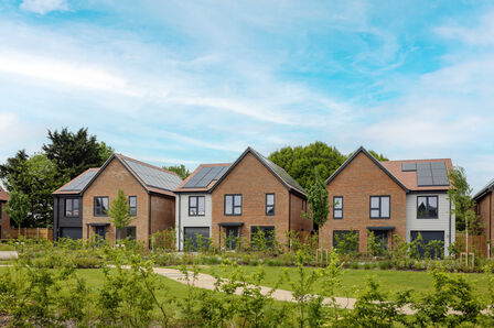 Hollymead Square, 5 bedroom Detached House for sale, &pound;899,950