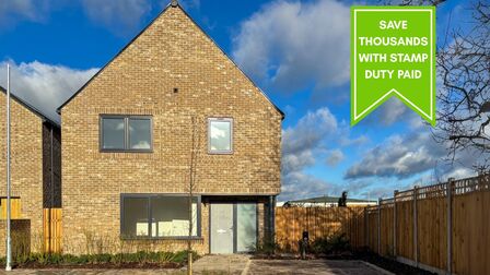 Oakview Walk, 3 bedroom Detached House for sale, £525,000