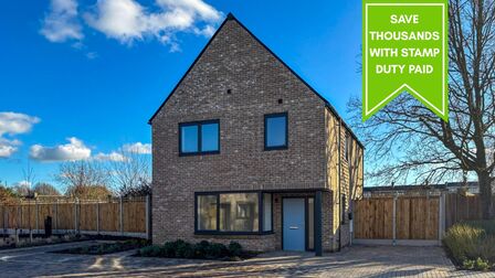 Oakview Walk, 3 bedroom Detached House for sale, £500,000