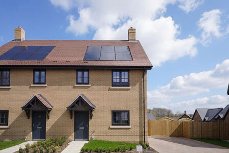 The Oaks, 3 bedroom Semi Detached House for sale, &pound;525,000