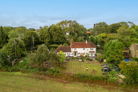 Heath End Road, 3 bedroom Detached House for sale, £1,300,000