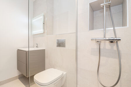 1 bedroom  Flat for sale