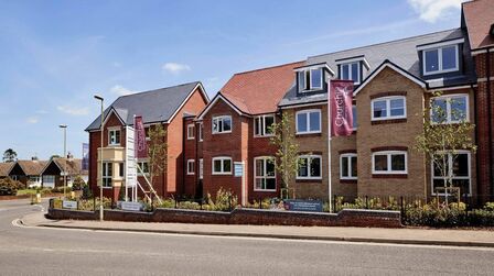 Greyhound Lane, 1 bedroom  Flat for sale, £349,950