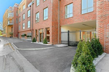 Novella Apartments, 2 bedroom Flat for sale, &pound;600,000