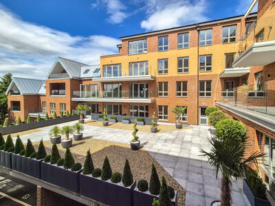 Novella Apartments, 2 bedroom Flat for sale, &pound;500,000