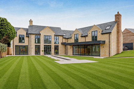 Millies Lane, 5 bedroom Detached House for sale, &pound;1,400,000