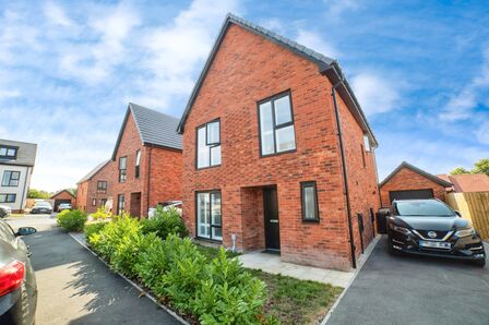 Rowan Way, 4 bedroom Detached House for sale, £300,000