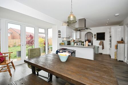 Damselfly Drive, 4 bedroom Detached House for sale, &pound;400,000