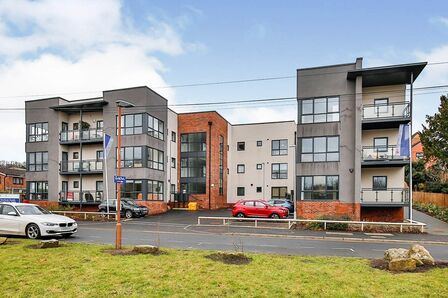 Edmunds Vale, 2 bedroom  Flat for sale, &pound;270,000