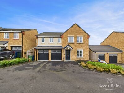 Goldfinch Gardens, 5 bedroom Detached House for sale, £430,000