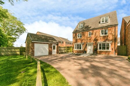 Cotton Field Road, 5 bedroom Detached House for sale, &pound;599,950