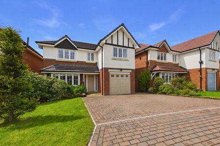 Wheatfield Place, 4 bedroom Detached House for sale, &pound;449,950