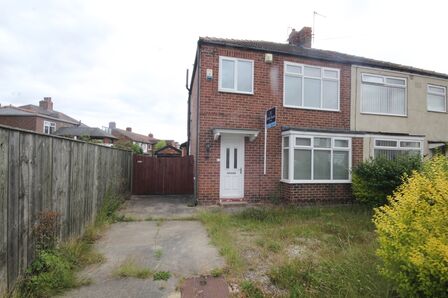 Stoneleigh Avenue, 3 bedroom Semi Detached House for sale, £159,995