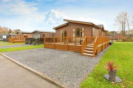 Chester Road, 2 bedroom Detached Property for sale, £170,000