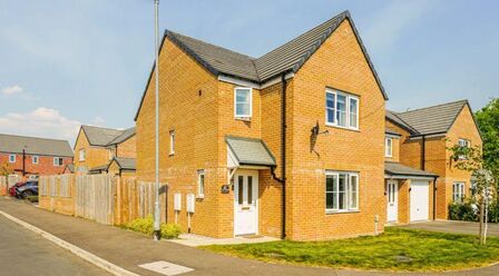 Kingfisher Way, 3 bedroom Detached House for sale, £280,000