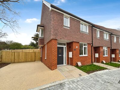 Market Gardens, 2 bedroom End Terrace House for sale, £350,000