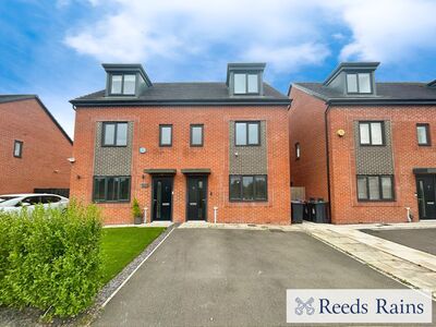 Riverside Way, 3 bedroom Semi Detached House for sale, £320,000