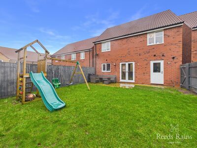 Farrier Way, 4 bedroom Detached House for sale, &pound;310,000