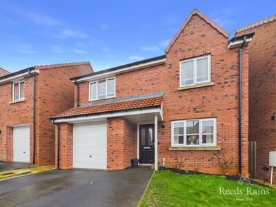 Farrier Way, 4 bedroom Detached House for sale, &pound;310,000