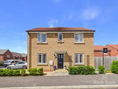 Farrier Way, 3 bedroom End Terrace House for sale, &pound;225,000