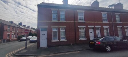 Gibson Street, 2 bedroom End Terrace House for sale, £139,950
