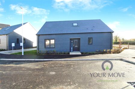 Northwood End Road, 2 bedroom Detached Bungalow for sale, &pound;425,000