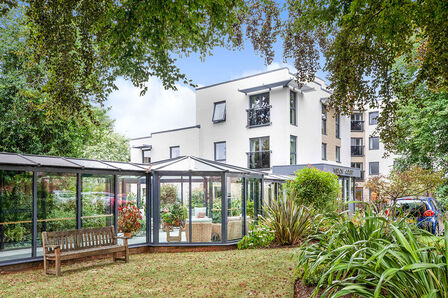 Southbank Road, 1 bedroom  Flat for sale, £160,000