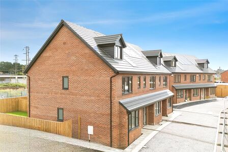 Bridge End Terrace, 2 bedroom Mid Terrace House for sale, £165,000
